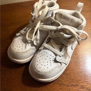 Nike Air Jordan 1 Mid White Size 8c